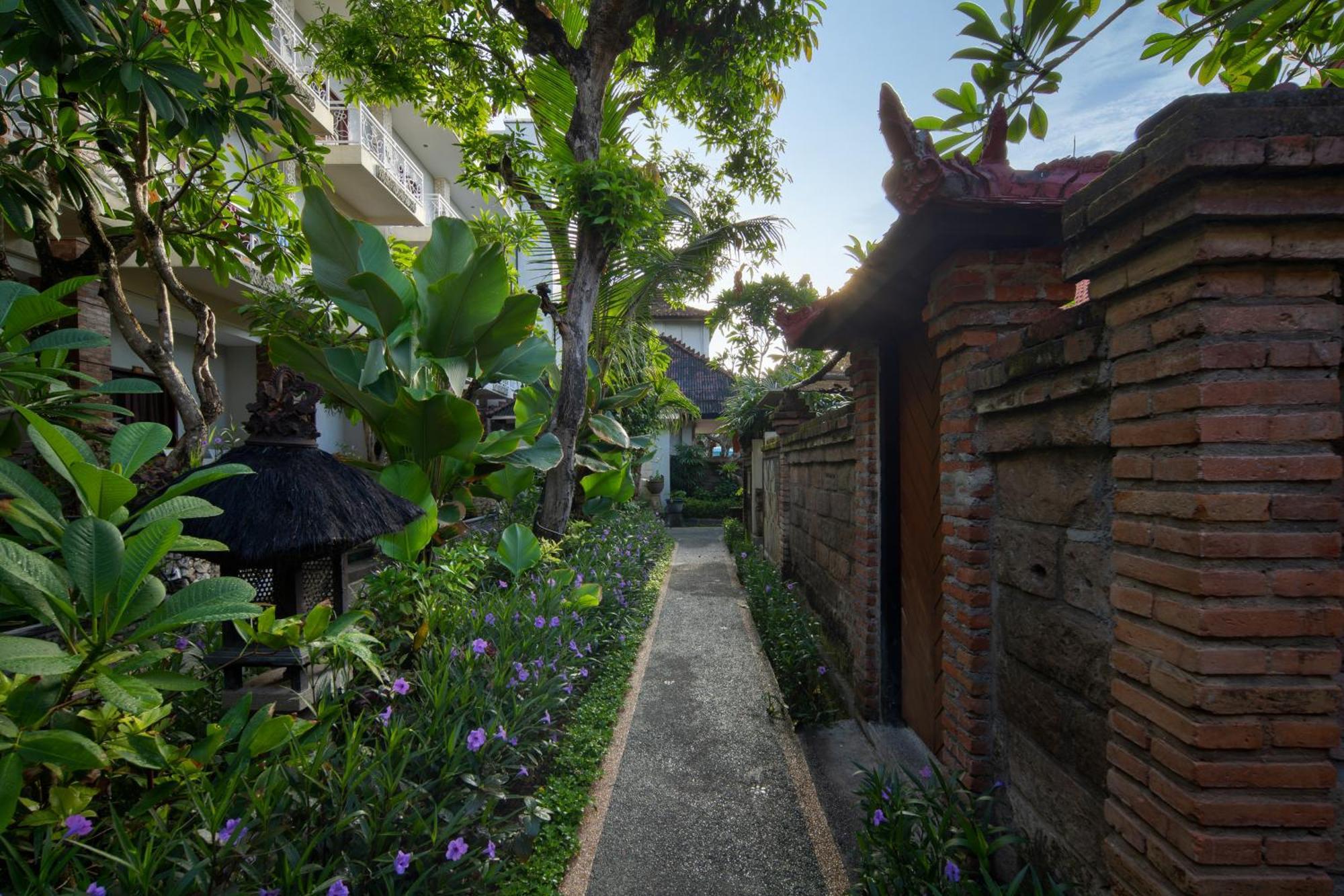 Legian Village Beach Resort - Chse Certified Exterior photo