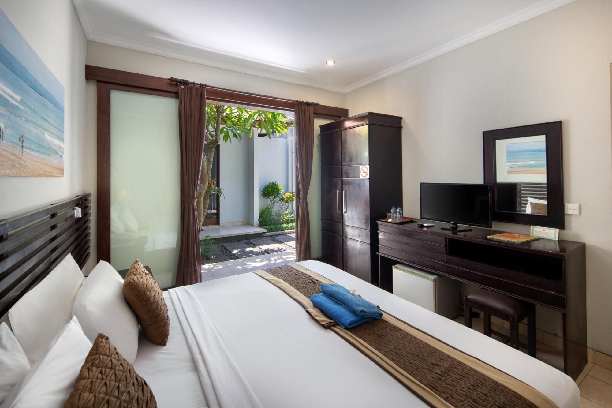 Legian Village Beach Resort - Chse Certified Room photo
